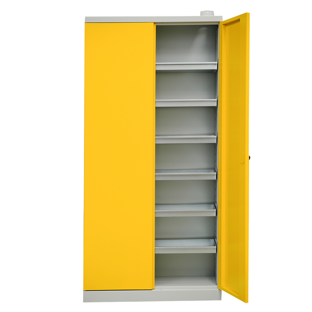 Kovov� chemick� skri�a s kom�nom, uzamykate�n� 01