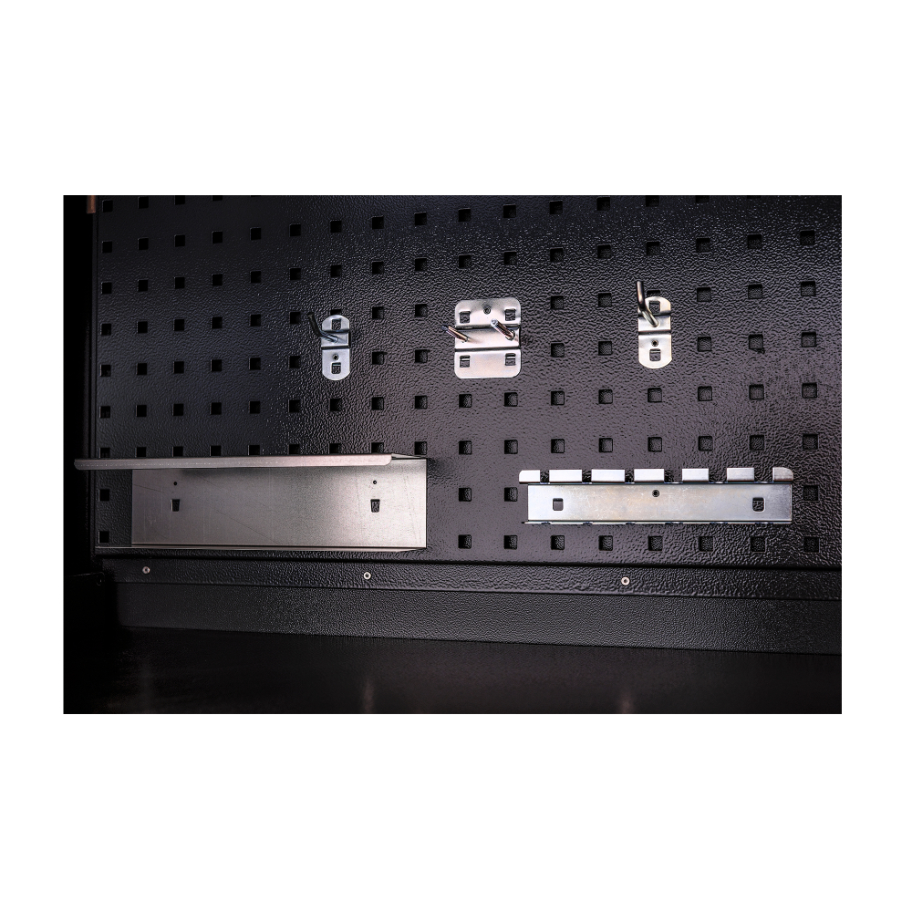 Kovov� dielensk� skri�a na n�radie UNIVERSAL 580, uzamykate�n� 07